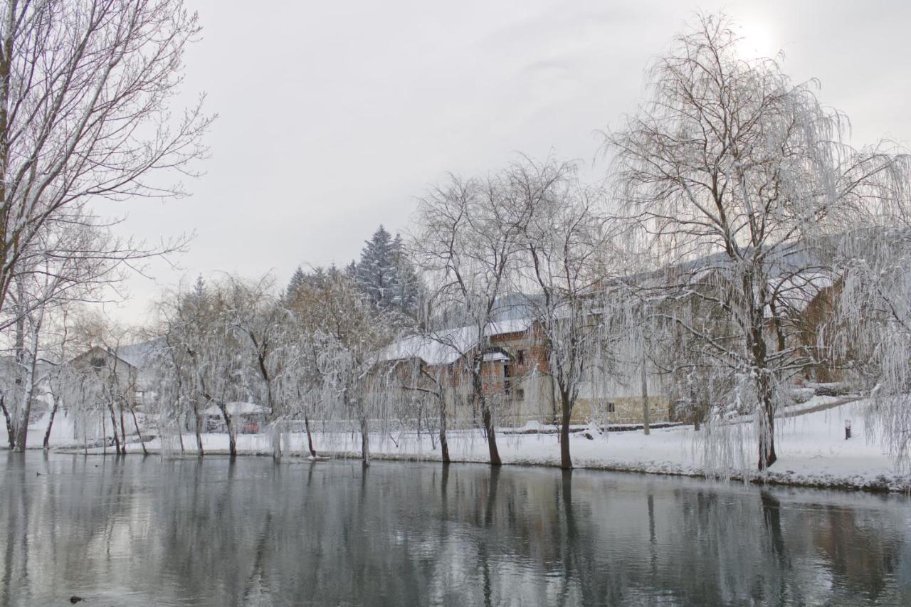 Gacka Idila Apartment Otočac Екстериор снимка